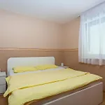 1 Bedroom Beautiful In Apartmán
