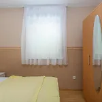 1 Bedroom Beautiful In * Dramalj