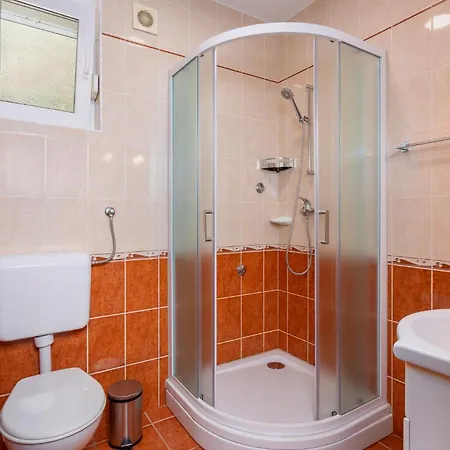 1 Bedroom Beautiful In Apartman