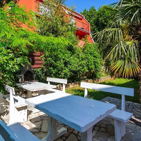 Apartmán 1 Bedroom Beautiful In *